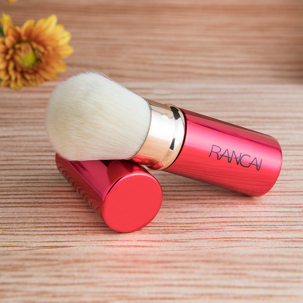 Mini retractable makeup brush