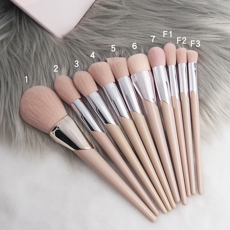 Heart Nude Pink Makeup Brush