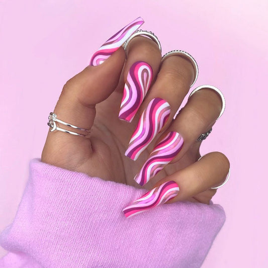 Detachable Artistic Press On Nails-24 pieces
