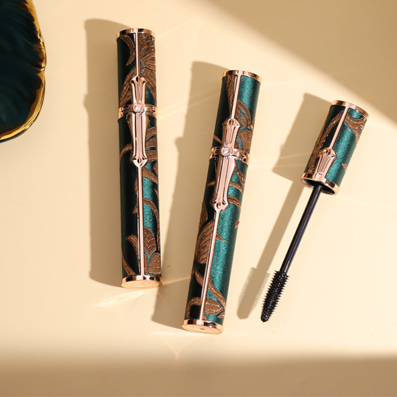 Peacock Lupin Curling Eyeshadow Mascara Thick And Long Curly Roots