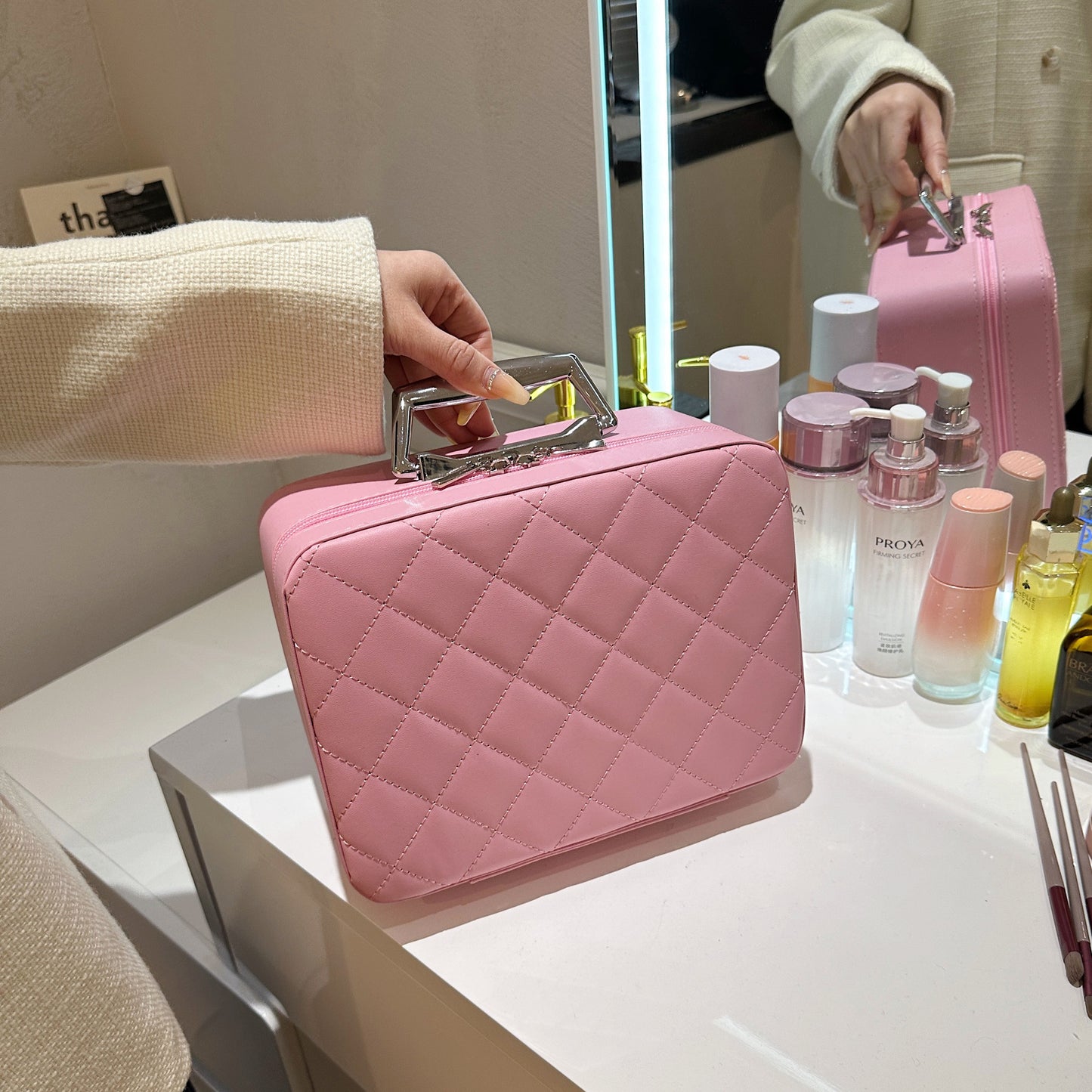 Rhombus-Embroidery  Storage Bag